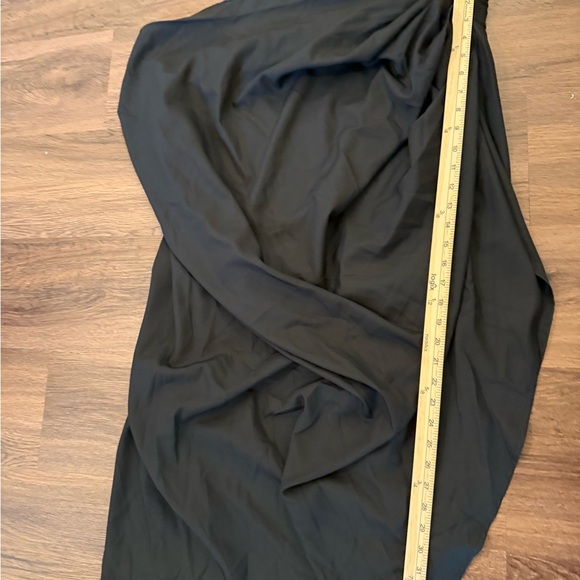 Pretty Little Things Black Side Ruched Midi Skirt US 22/ UK 26 New - Picture 6 of 10